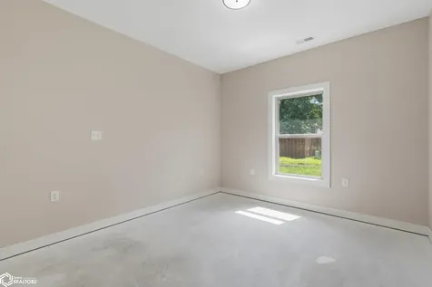 1108 Willow Avenue Burlington IA 52601