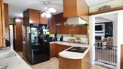 1009 Siegel Street Tama IA 52339