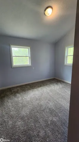 1009 Siegel Street Tama IA 52339