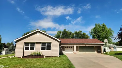 1009 Siegel Street Tama IA 52339