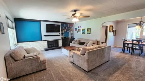 1009 Siegel Street Tama IA 52339