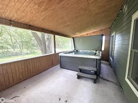 17587 Lakeshore Drive Moravia IA 52571