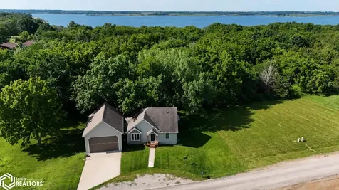 17587 Lakeshore Drive Moravia IA 52571