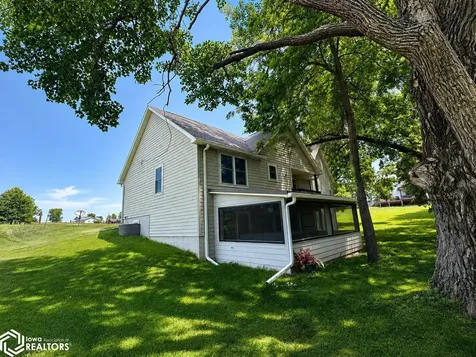 17587 Lakeshore Drive Moravia IA 52571