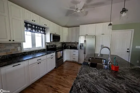 2141 145th Street Fairfield IA 52556