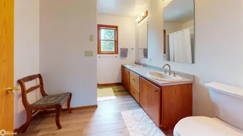 18163 205th Street Keosauqua IA 52565
