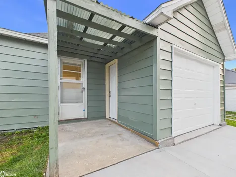 1408 Valley Street Burlington IA 52601