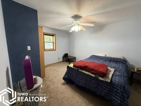 2161 S Lakeshore Drive Brooklyn IA 52211