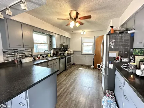 203 E Dallas Street Montezuma IA 50171