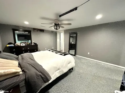 203 E Dallas Street Montezuma IA 50171