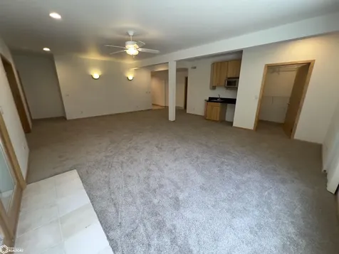 1102 S 12th Avenue W Newton IA 50208