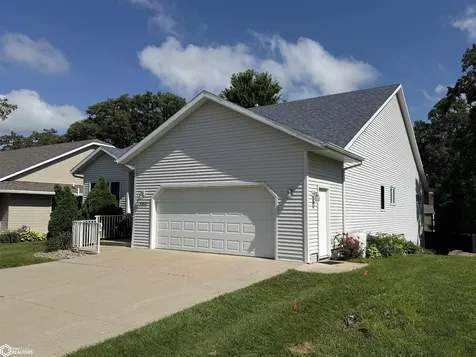 1102 S 12th Avenue W Newton IA 50208