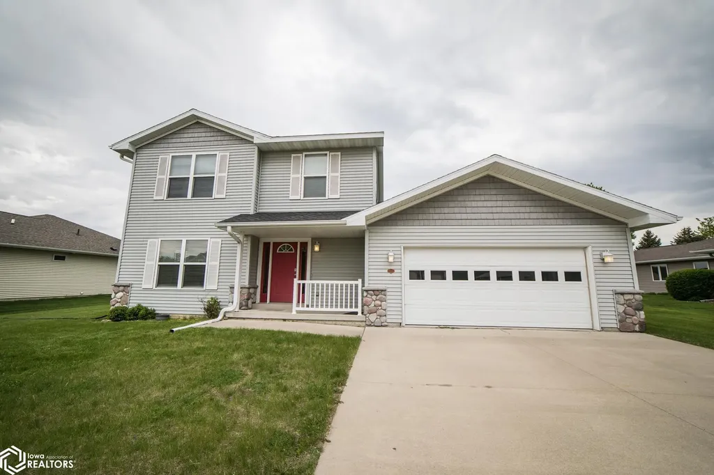 1842 S Rhode Island Court Mason City IA 50401