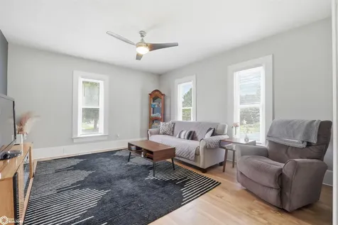 614 Grace Street Gladbrook IA 50635