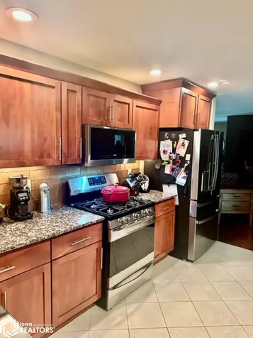 312 Sunrise Lane Burlington IA 52601