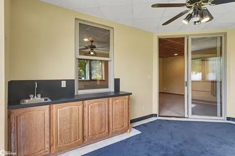 1702 Westwood Drive Marshalltown IA 50158