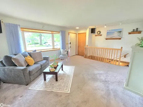 254 Parkridge Drive Mason City IA 50401