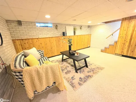 254 Parkridge Drive Mason City IA 50401