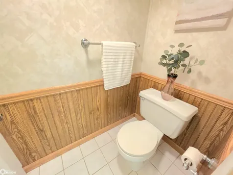 254 Parkridge Drive Mason City IA 50401