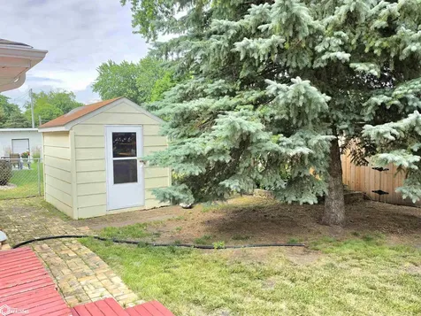 254 Parkridge Drive Mason City IA 50401