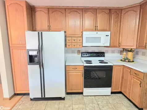 254 Parkridge Drive Mason City IA 50401