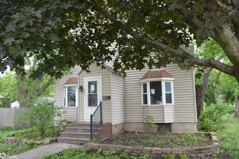 925 N Jefferson Avenue Mason City IA 50401