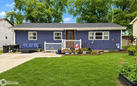1820 S Coolidge Avenue Mason City IA 50401