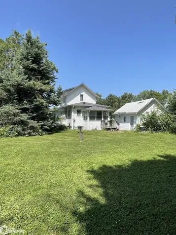 1026 Summer Street Grinnell IA 50112