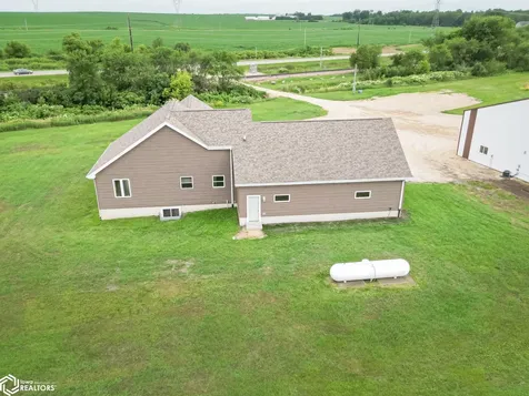 2635 Highway 24 New Hampton IA 50659