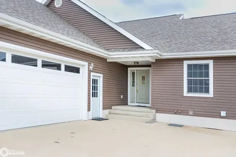 2635 Highway 24 New Hampton IA 50659
