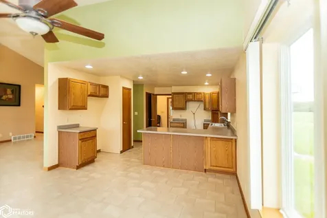 2635 Highway 24 New Hampton IA 50659