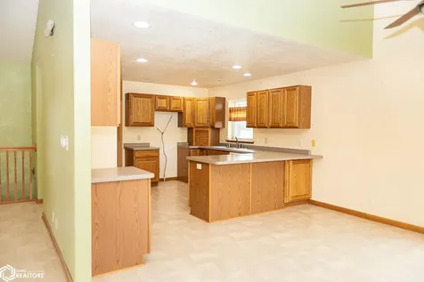 2635 Highway 24 New Hampton IA 50659
