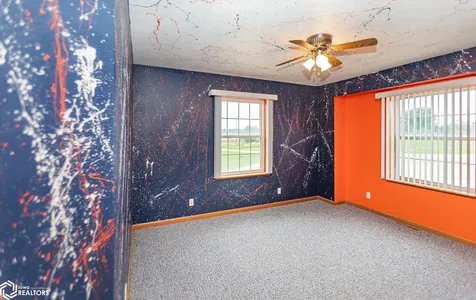 2635 Highway 24 New Hampton IA 50659
