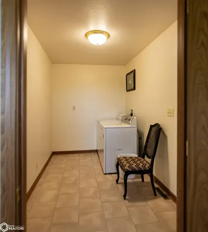 2635 Highway 24 New Hampton IA 50659