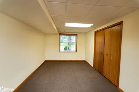 2635 Highway 24 New Hampton IA 50659