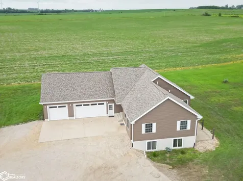 2635 Highway 24 New Hampton IA 50659