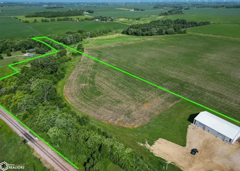 2635 Highway 24 New Hampton IA 50659