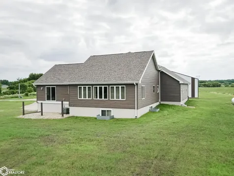 2635 Highway 24 New Hampton IA 50659