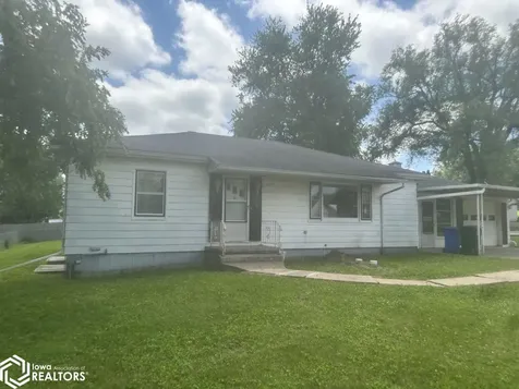 1816 Greenwood Drive Ottumwa IA 52501