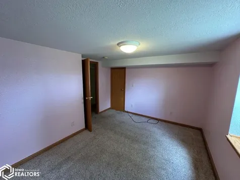 1816 Greenwood Drive Ottumwa IA 52501