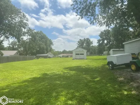 1816 Greenwood Drive Ottumwa IA 52501