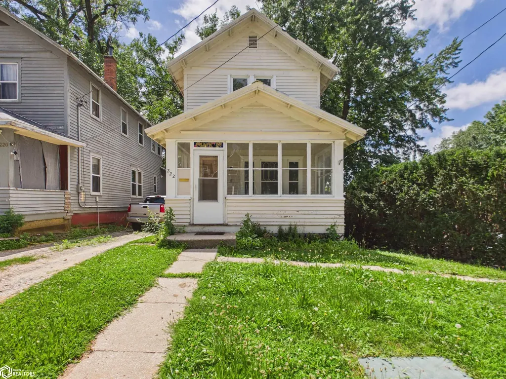 222 W Maple Avenue Ottumwa IA 52501