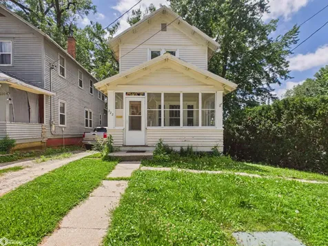 222 W Maple Avenue Ottumwa IA 52501