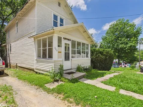 222 W Maple Avenue Ottumwa IA 52501