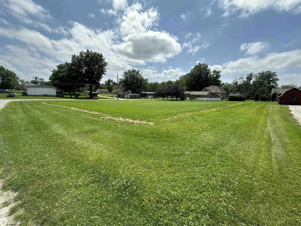 809 C Avenue E Albia IA 52531
