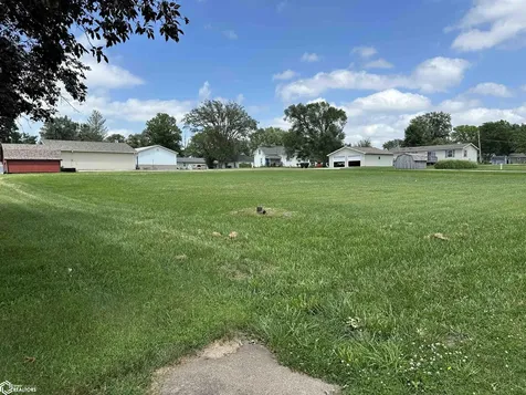 809 C Avenue E Albia IA 52531