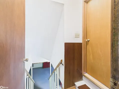 16 Carter Court Ottumwa IA 52501