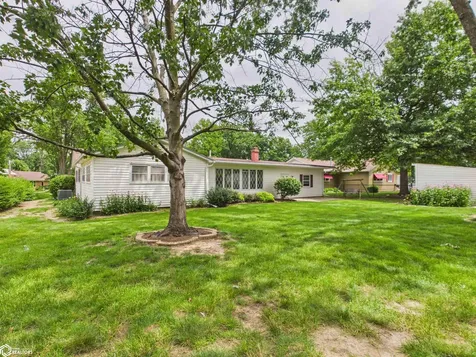 16 Carter Court Ottumwa IA 52501