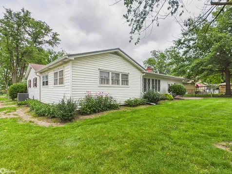 16 Carter Court Ottumwa IA 52501