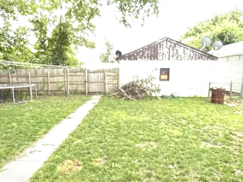 818 E Finley Avenue Ottumwa IA 52501